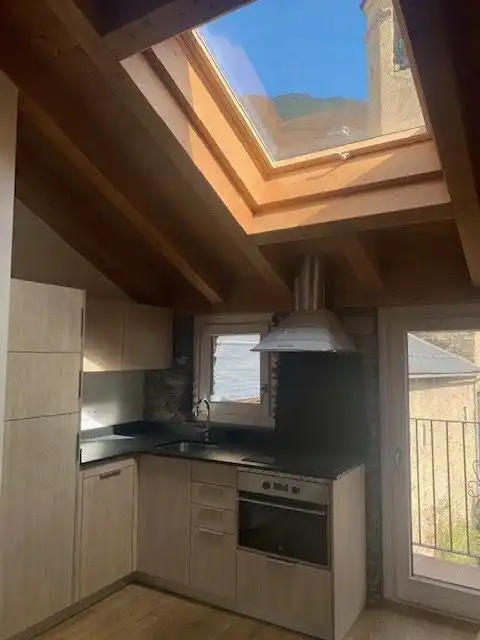 Cocina de Finca rústica en venta en Esterri d'Àneu con Calefacción, Trastero y Amueblado