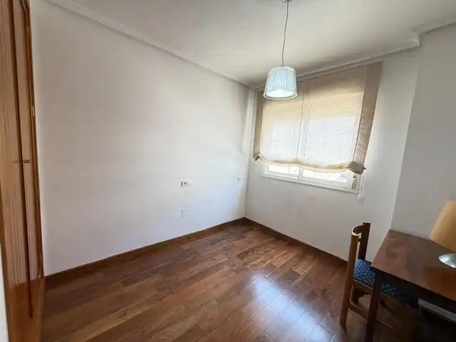 Habitación de Ático de alquiler en Murcia con Aire acondicionado, Terraza y Amueblado