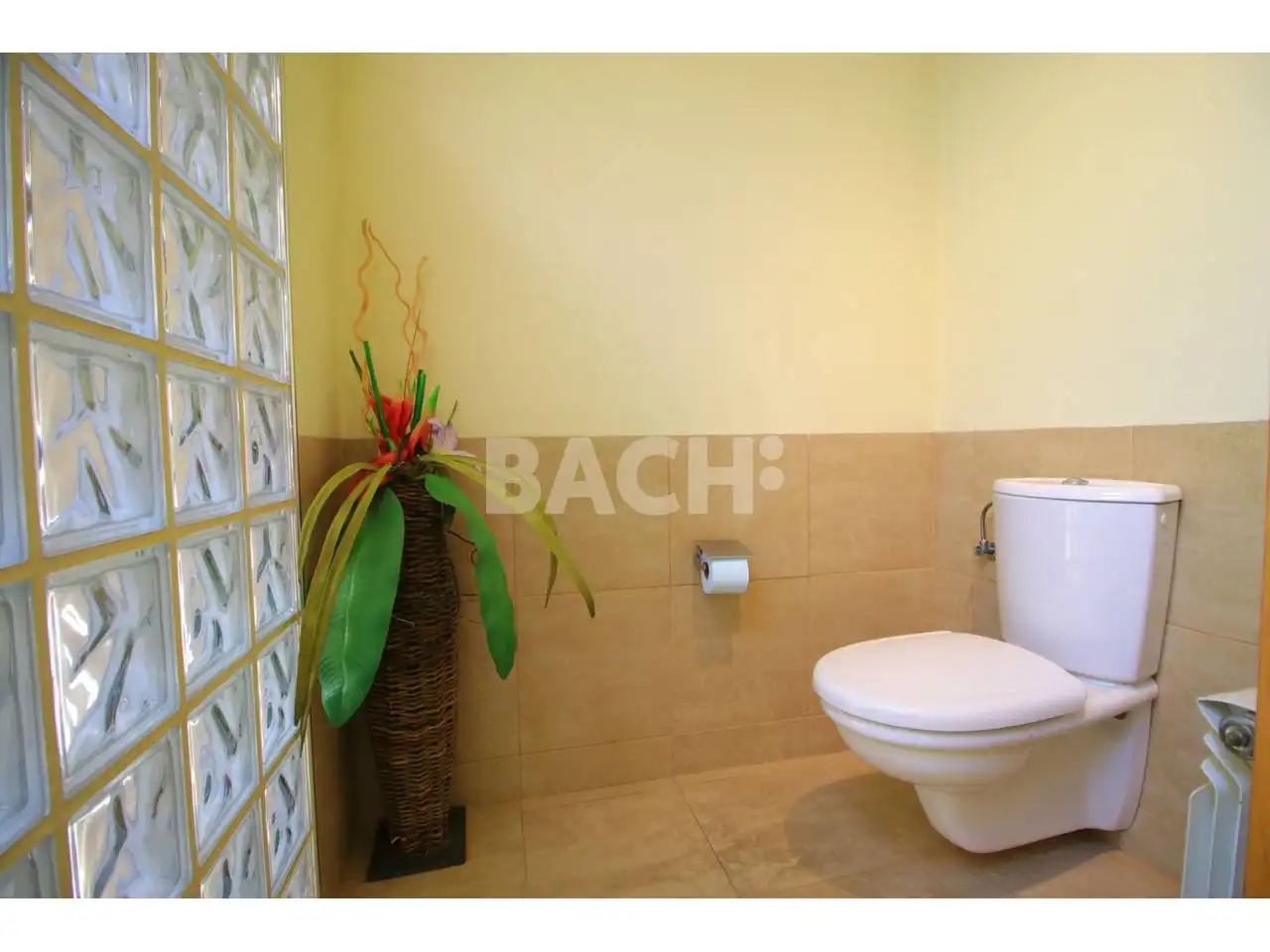 Baño de Ático en venta en Vic con Aire acondicionado, Calefacción y Parquet
