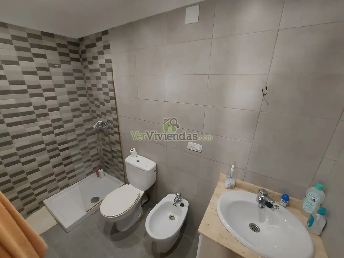 Bany de Casa o xalet en venda en Piera amb Jardí privat, Terrassa i Piscina