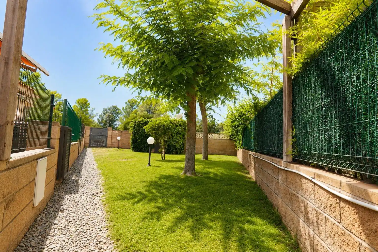 Jardí de Casa o xalet en venda en Mont-roig del Camp amb Jardí privat, Terrassa i Piscina comunitària