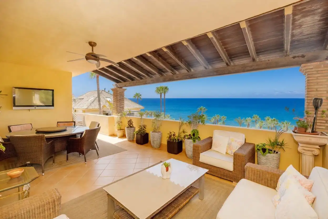 Terrasse von Dachboden zum Verkauf in Marbella mit Klimaanlage, Heizung und Terrasse