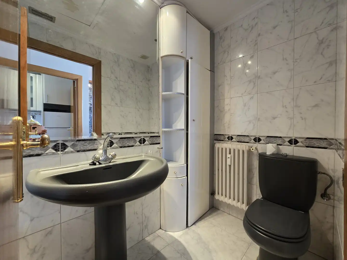 Bathroom of Flat for sale in  Logroño  with Heating and Furnished
