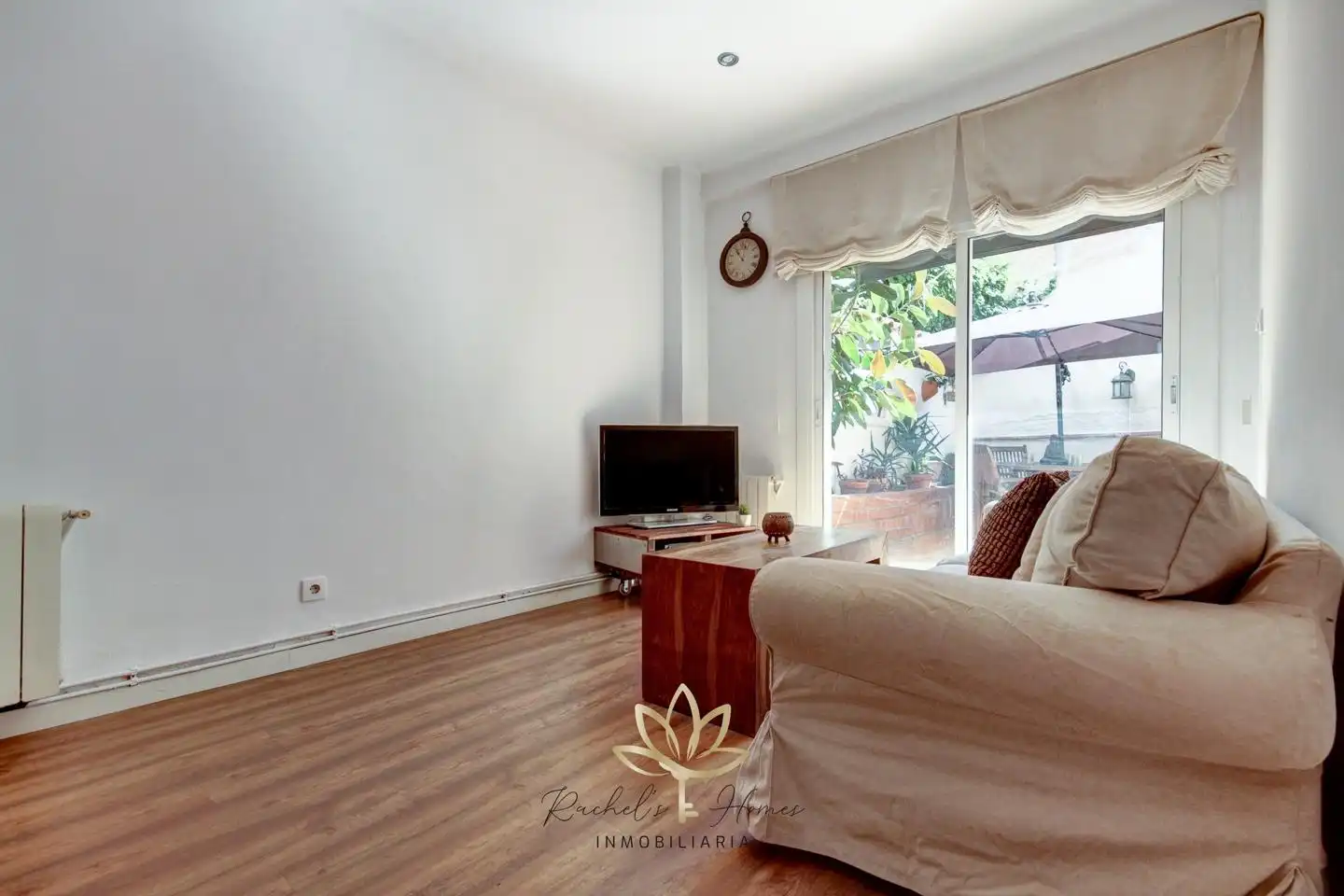 Wohnzimmer von Erdgeschoss zum Verkauf in Barcelona mit Heizung, Parkett und Terrasse