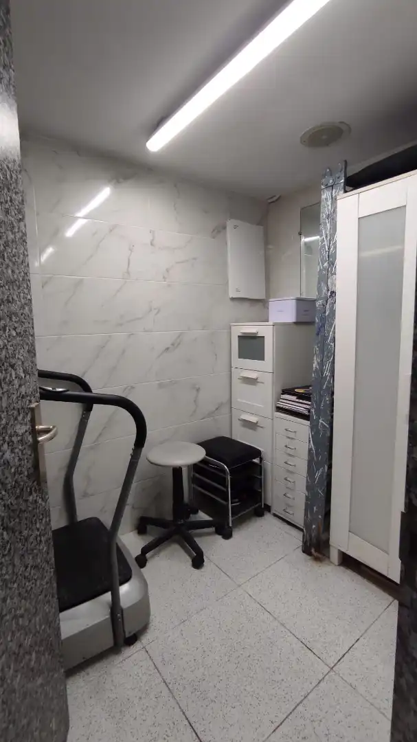 Badezimmer von Geschaftsraum zur Miete in Eibar mit Klimaanlage, Heizung und Möbliert