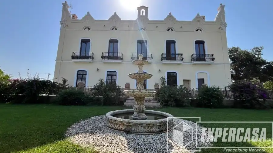 Vista exterior de Finca rústica en venda en L'Eliana amb Aire condicionat, Calefacció i Terrassa