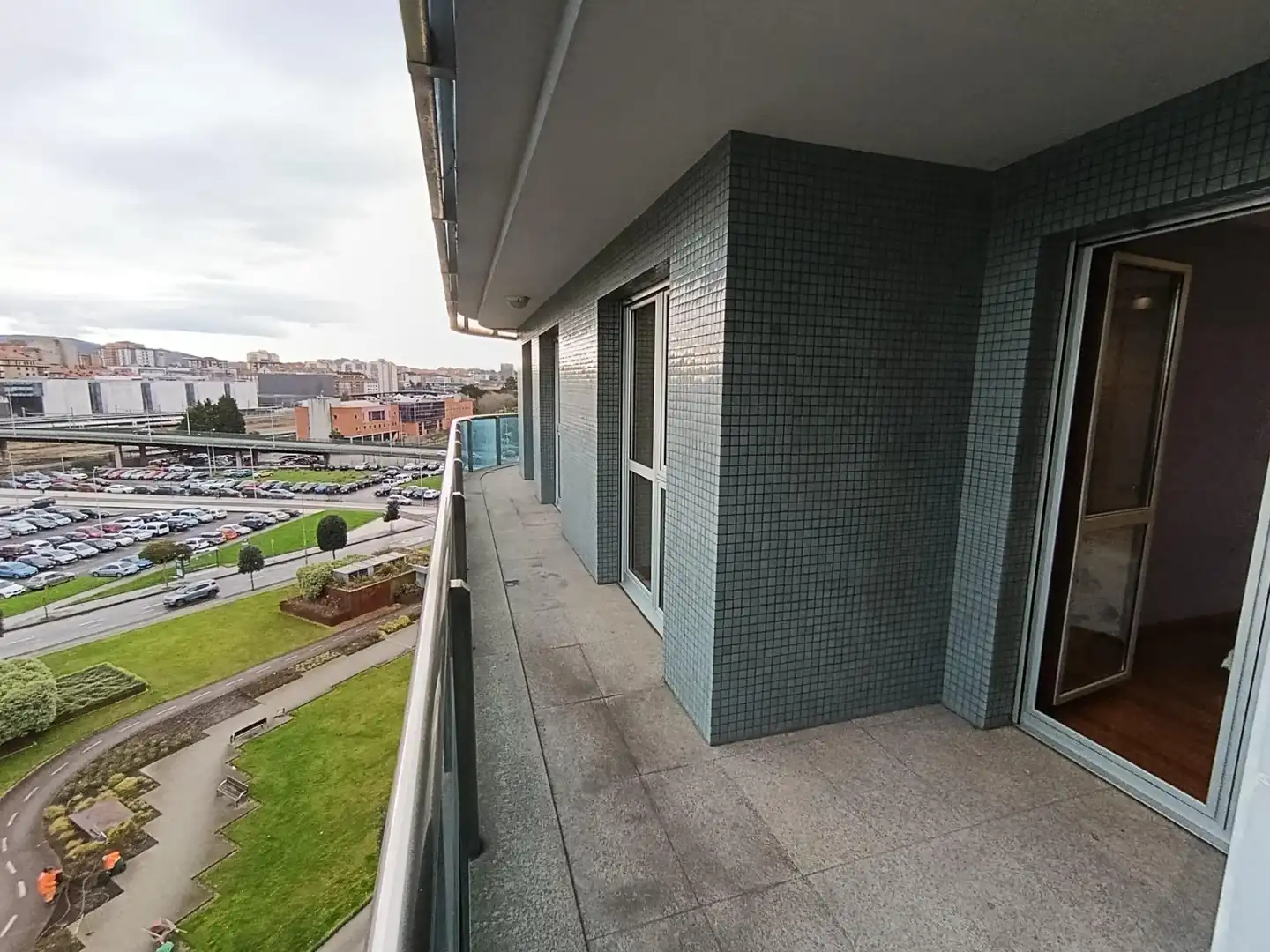 Terrassa de Pis en venda en Gijón  amb Terrassa, Traster i Moblat