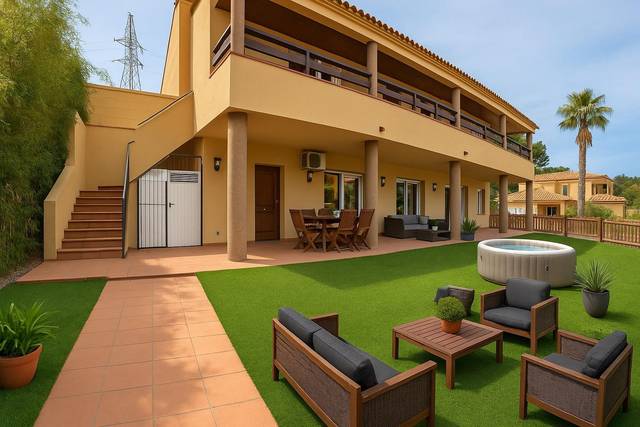 Casa-chalet en Venta en Mas Trader - Corral d'En Tort - Corral d'En Cona