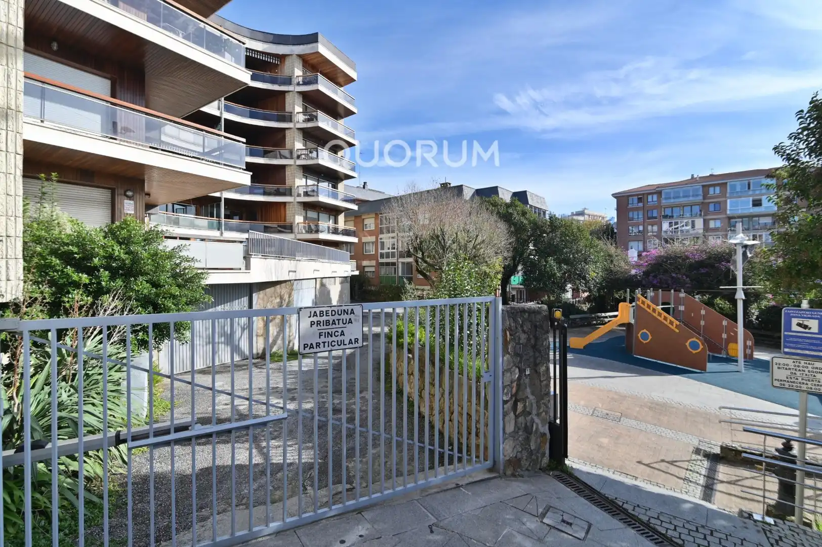 Vista exterior de Piso en venta en Getxo  con Terraza y Trastero