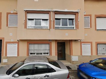 Flat for sale in Calle Violeta 22
