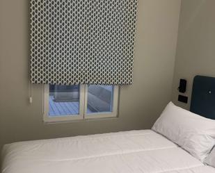 Bedroom of Flat to share in  Madrid Capital  with Air Conditioner and Terrace