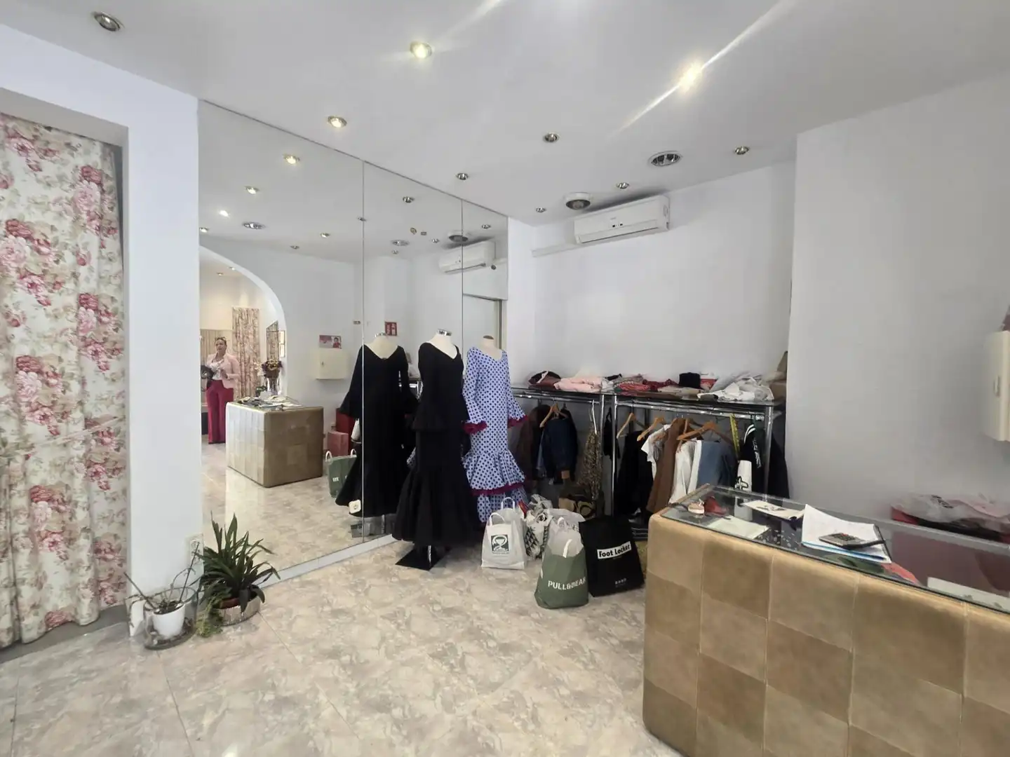 Local en venta en Els Hostalets