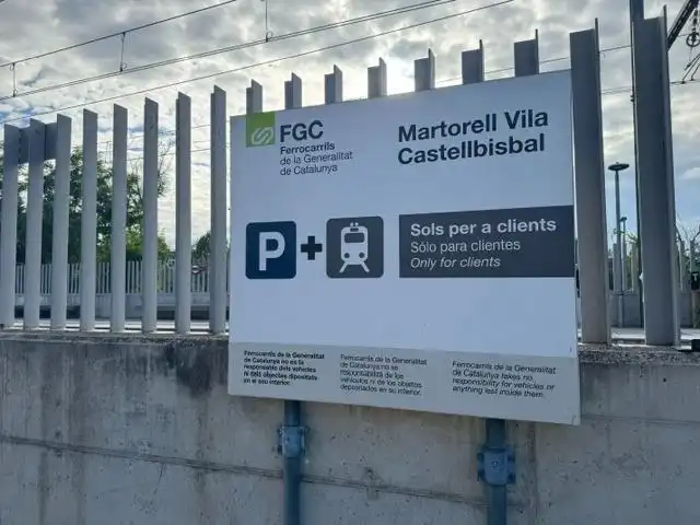Aparcament de Casa o xalet en venda en Castellbisbal amb Jardí privat, Terrassa i Traster