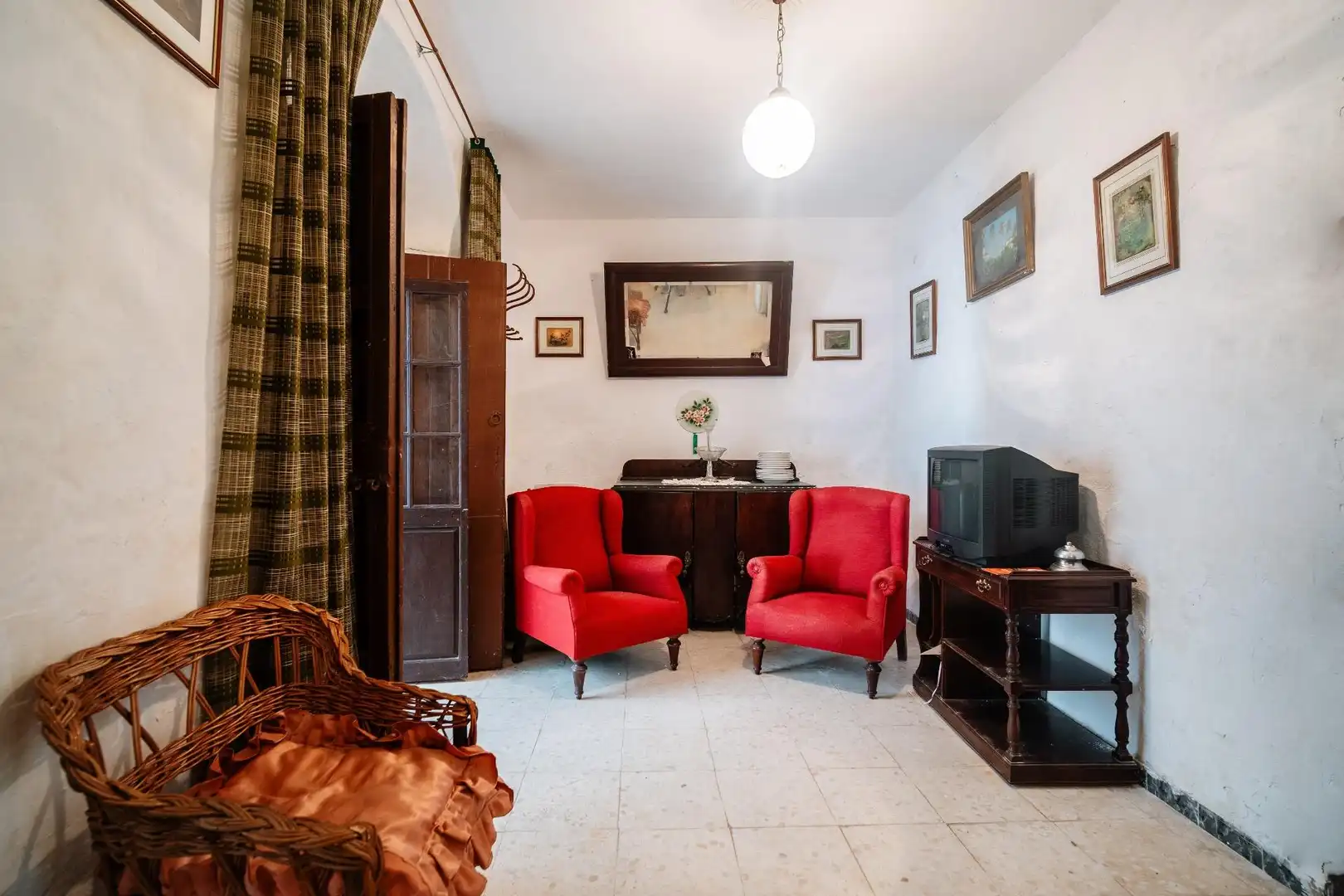 Sala d'estar de Casa o xalet en venda en Vejer de la Frontera amb Traster i Balcó