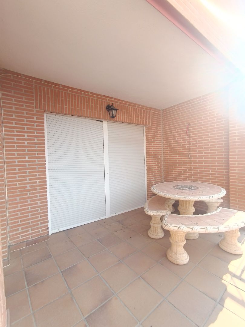 Casa o xalet en venda en El Viso de San Juan amb Calefacció, Traster i Piscina