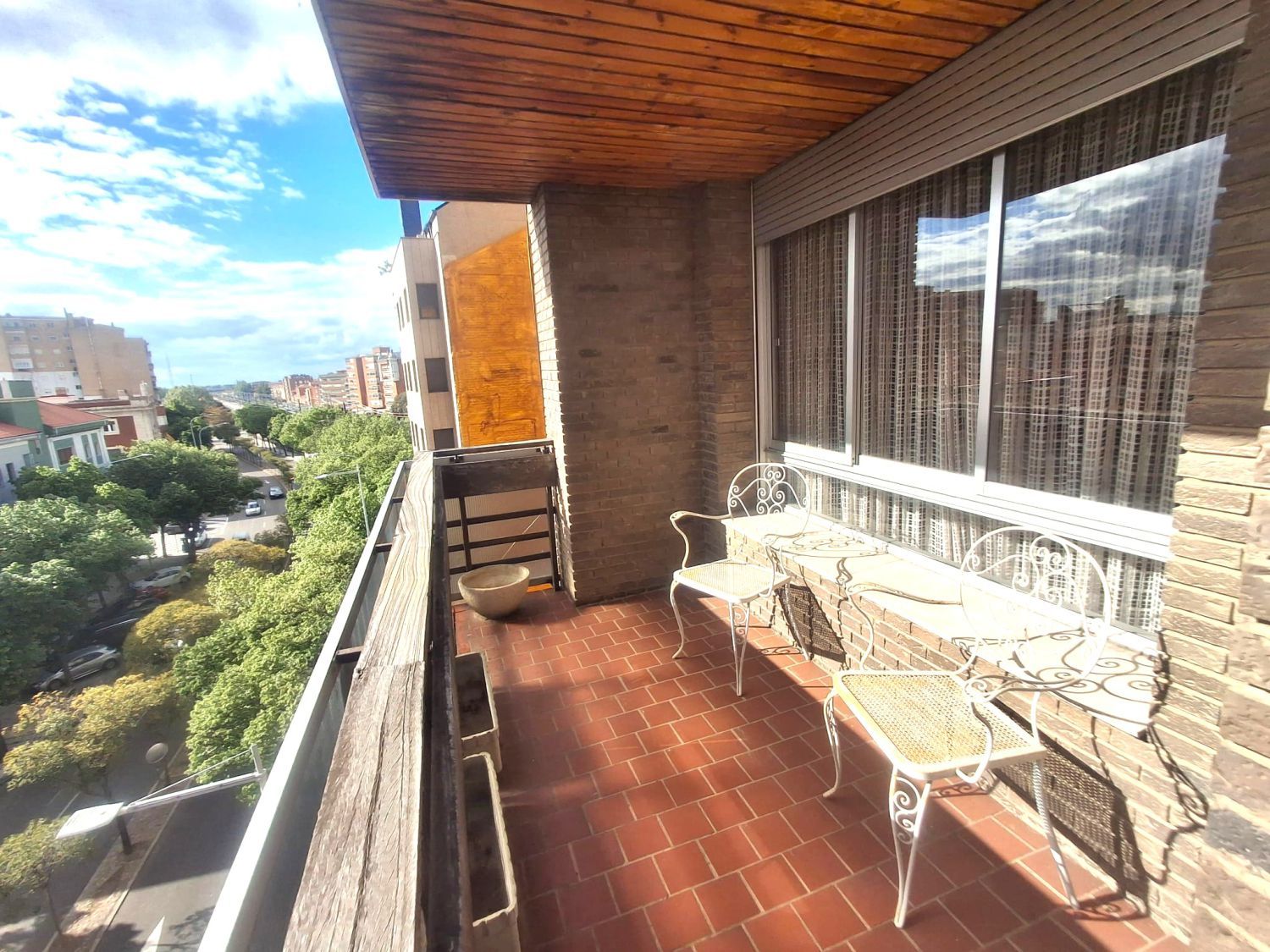 Pis en venda a CASADO ALISAL, Centro