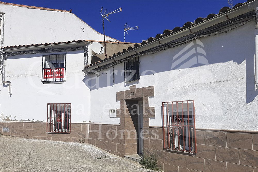 Exterior view of House or chalet for sale in Torrejoncillo