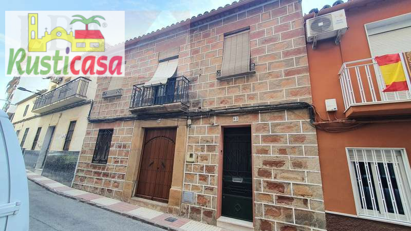 Flat for sale in Maria Bellido, 54