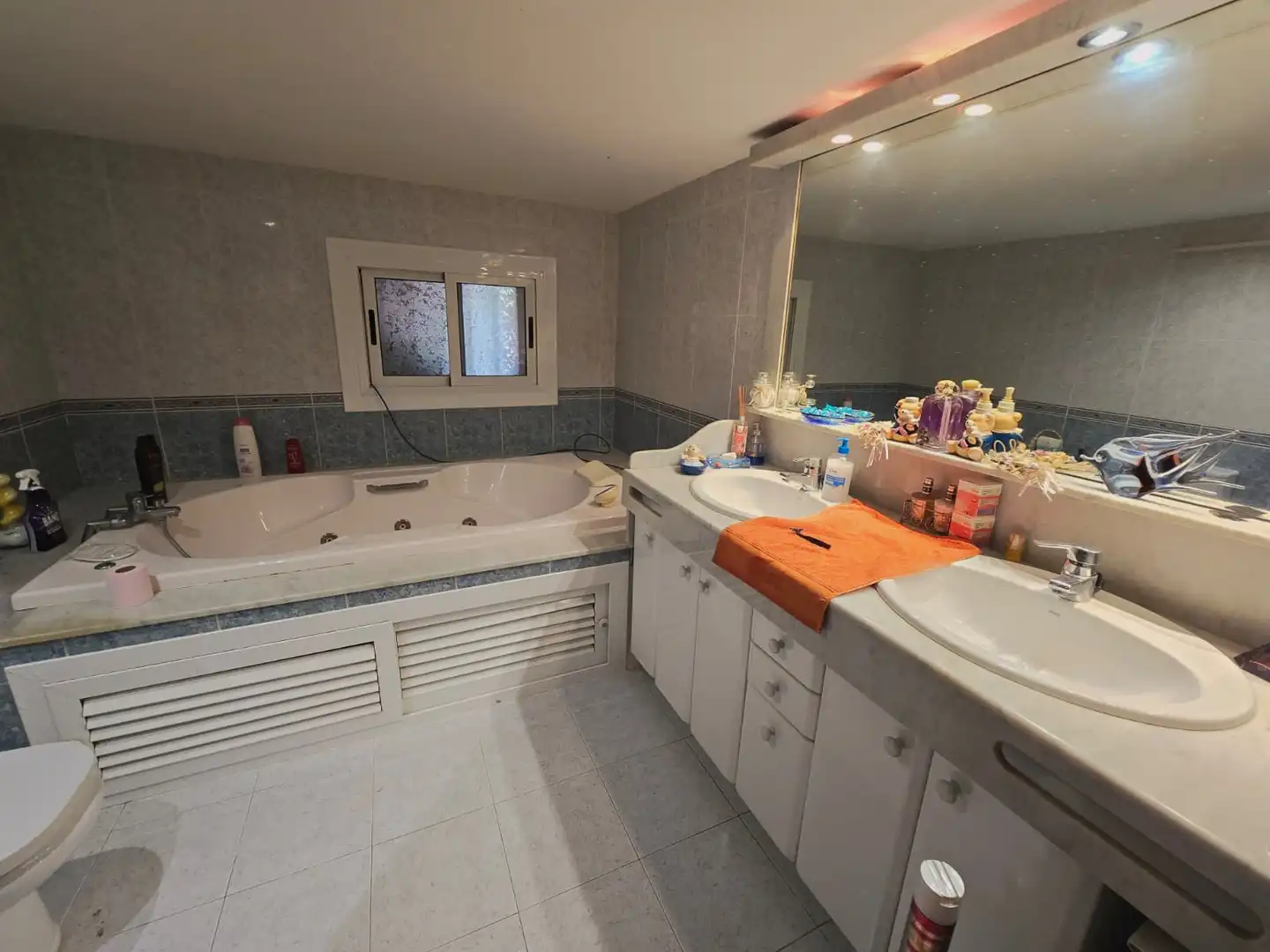 Baño de Casa o chalet en venta en Creixell con Aire acondicionado, Calefacción y Jardín privado