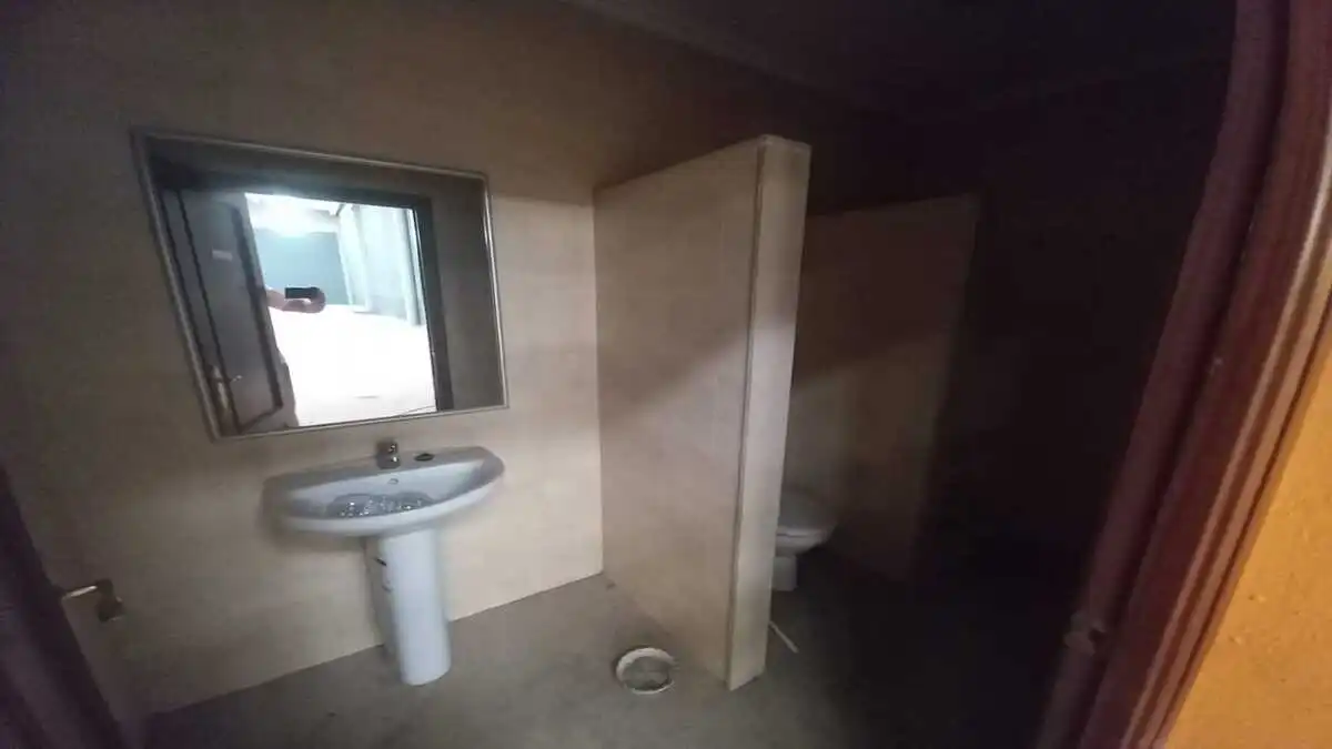 Bany de Nau industrial en venda en Bailén