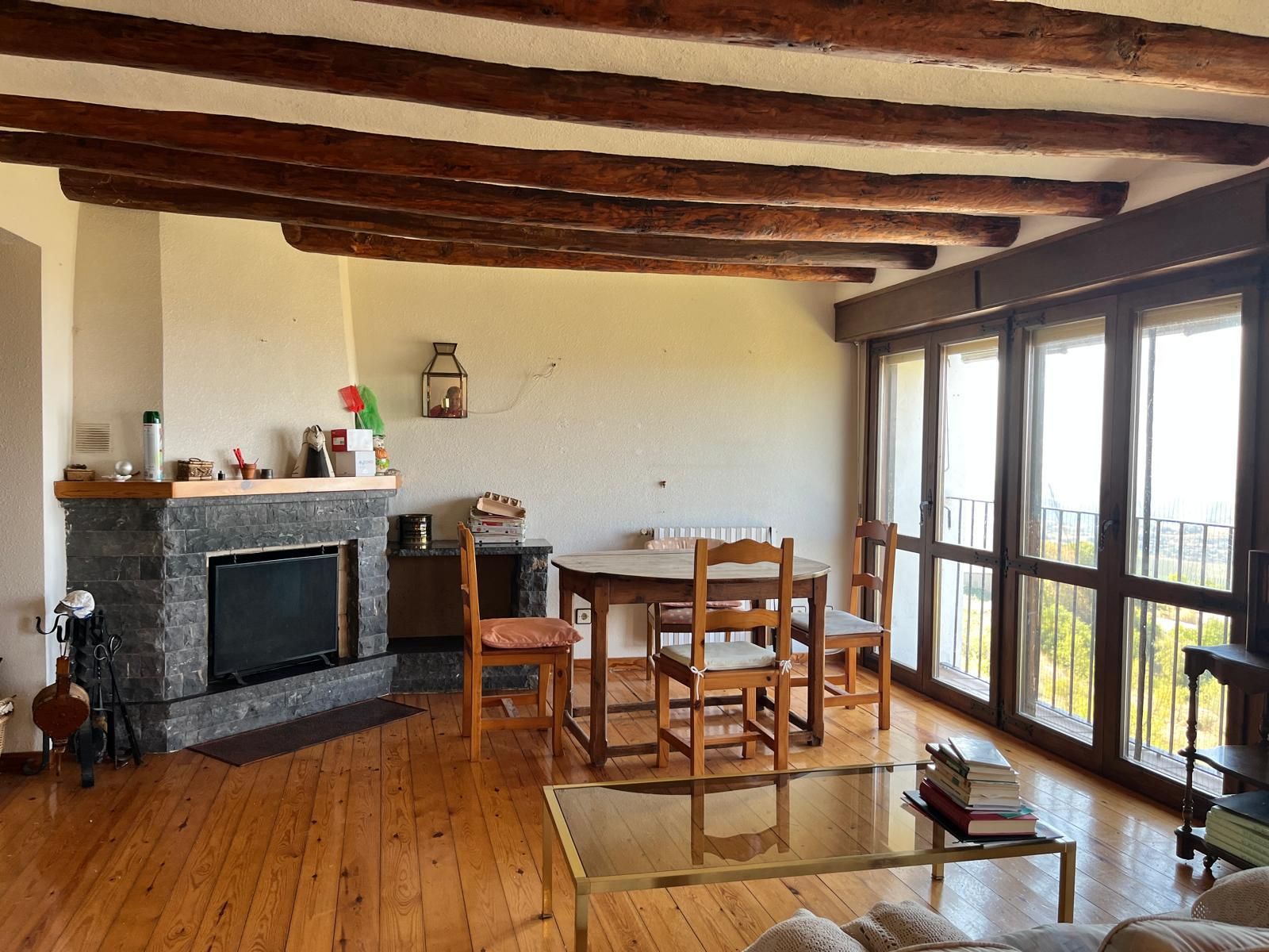Sala d'estar de Casa o xalet en venda en Hoz y Costean amb Calefacció i Parquet