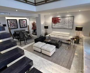 Sala d'estar de Pis de lloguer en  Madrid Capital amb Aire condicionat, Calefacció i Piscina