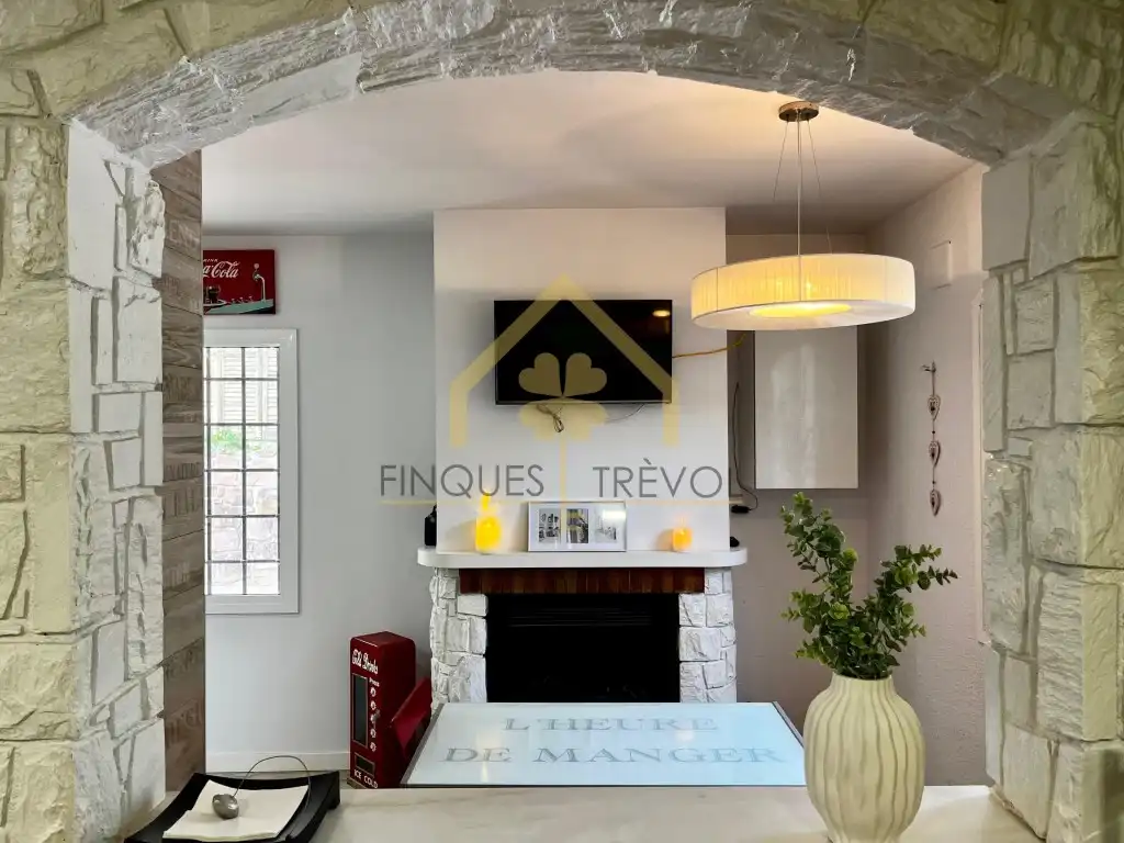Sala d'estar de Casa o xalet en venda en La Garriga