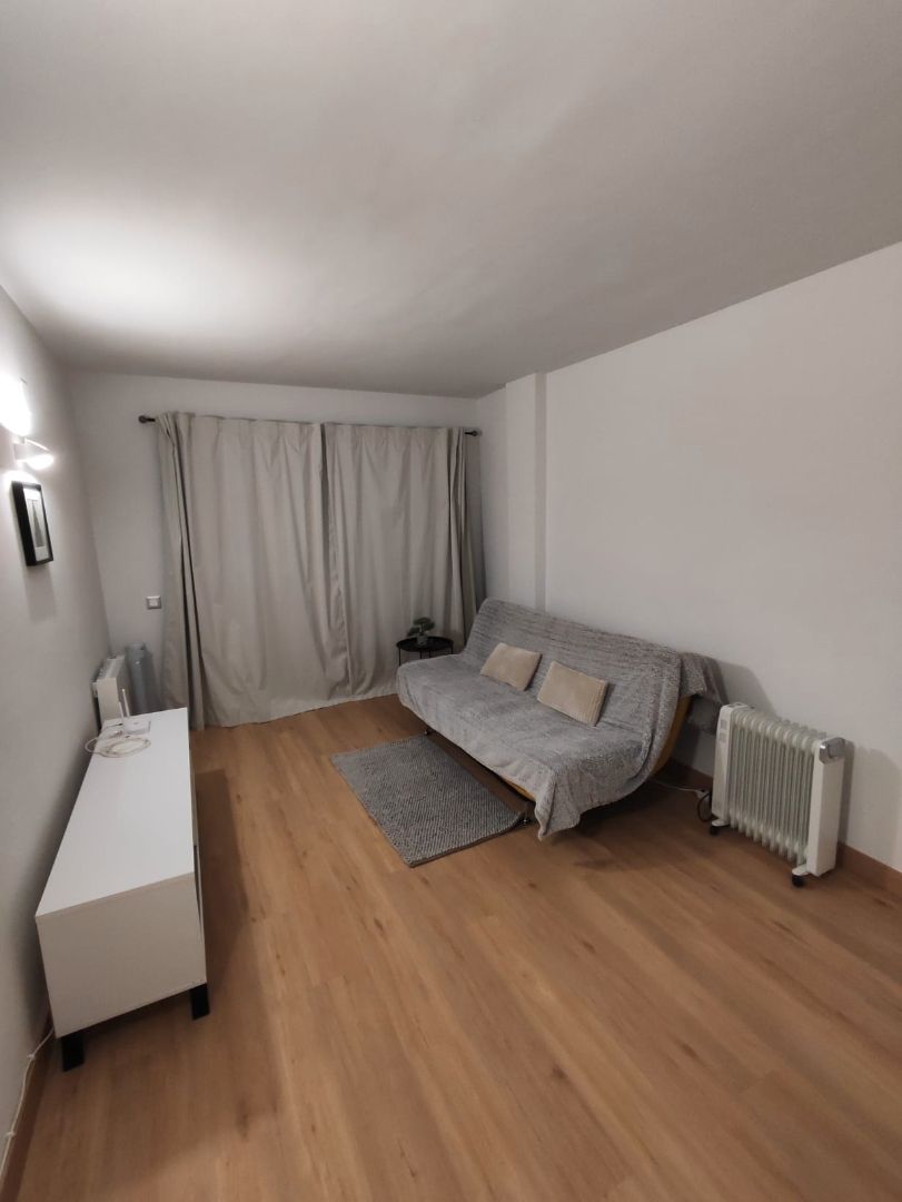 Habitación de Estudio de alquiler en Empuriabrava