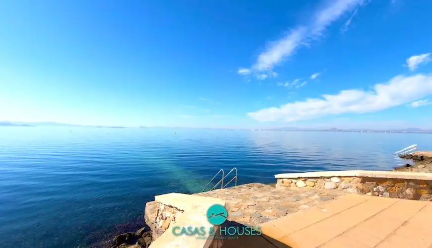 Exterior view of Detached homes for sale in La Manga del Mar Menor  with Air Conditioner, Heating and Private garden