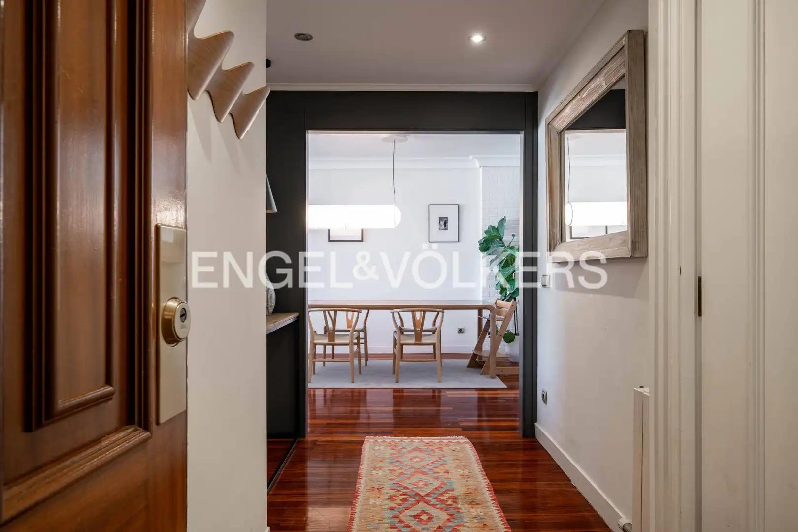 Piso en venta en Donostia - San Sebastián  con Calefacción, Parquet y Terraza