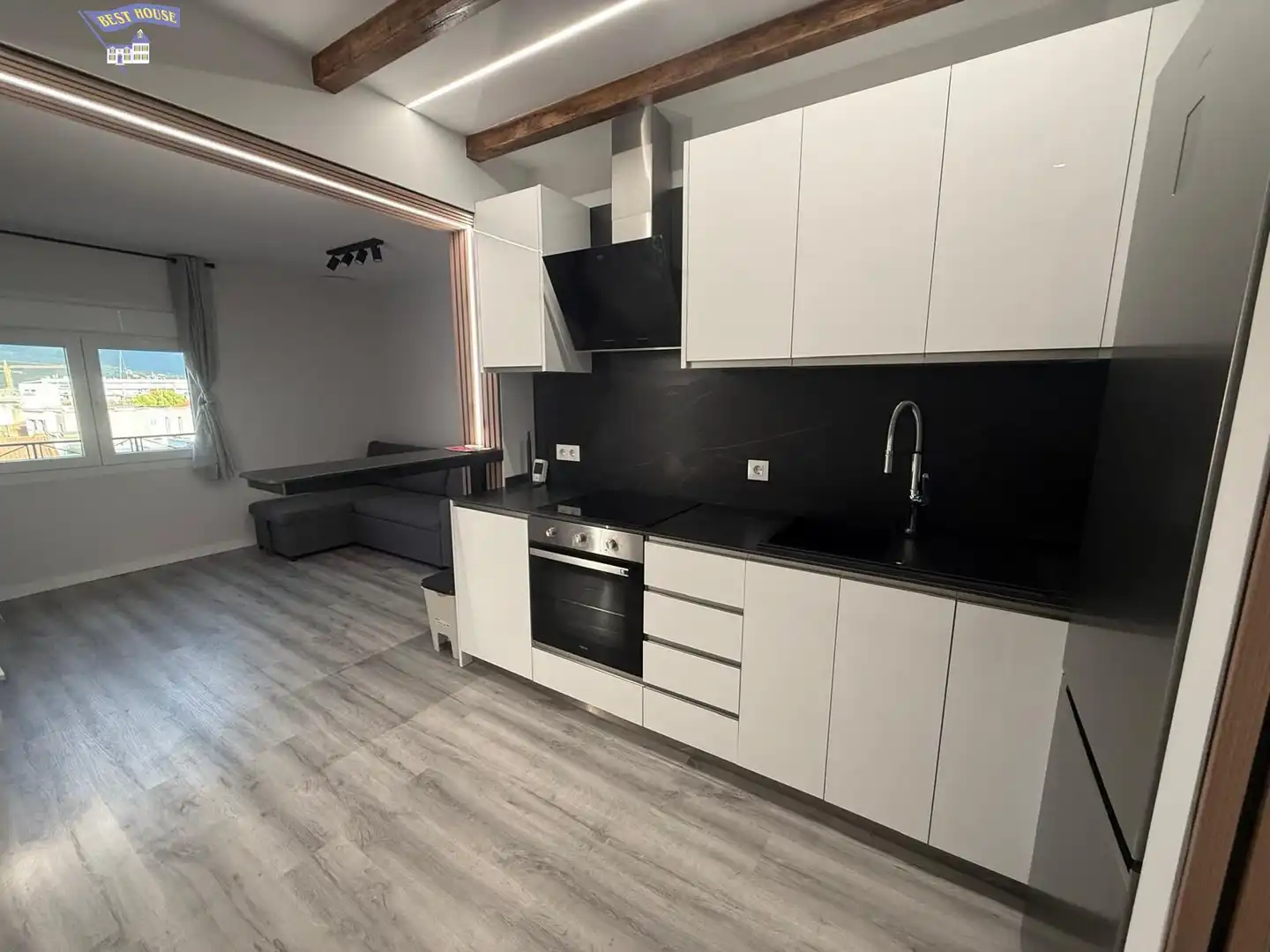 Cocina de Apartamento en venta en Mollet del Vallès con Aire acondicionado, Calefacción y Parquet