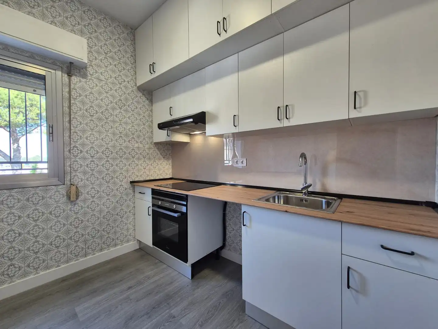 Cocina de Casa o chalet en venta en Gilet con Aire acondicionado, Terraza y Balcón