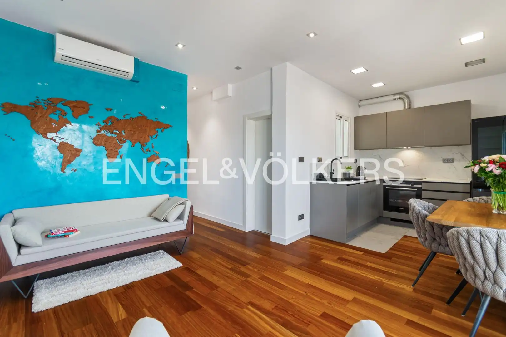 Penthouse with terrace to rent in Ciutat Vella, imagen 13