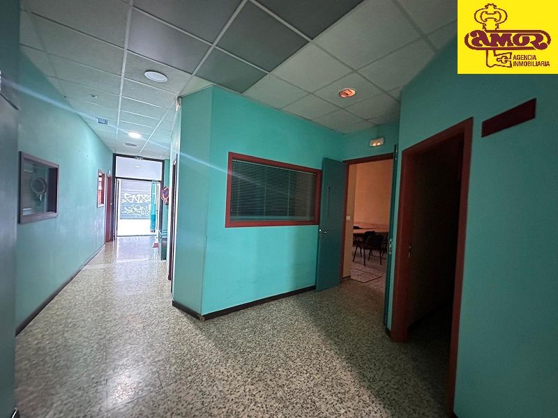 Premises for sale in Santiago de Compostela 