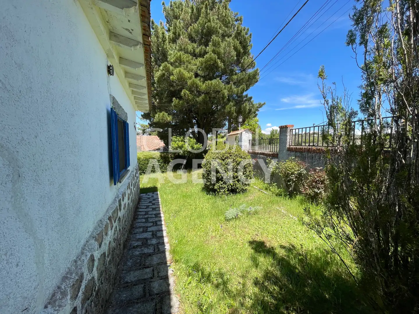 Haus oder Chalet zum Verkauf in Herradón de Pinares mit Heizung, Privatgarten und Terrasse