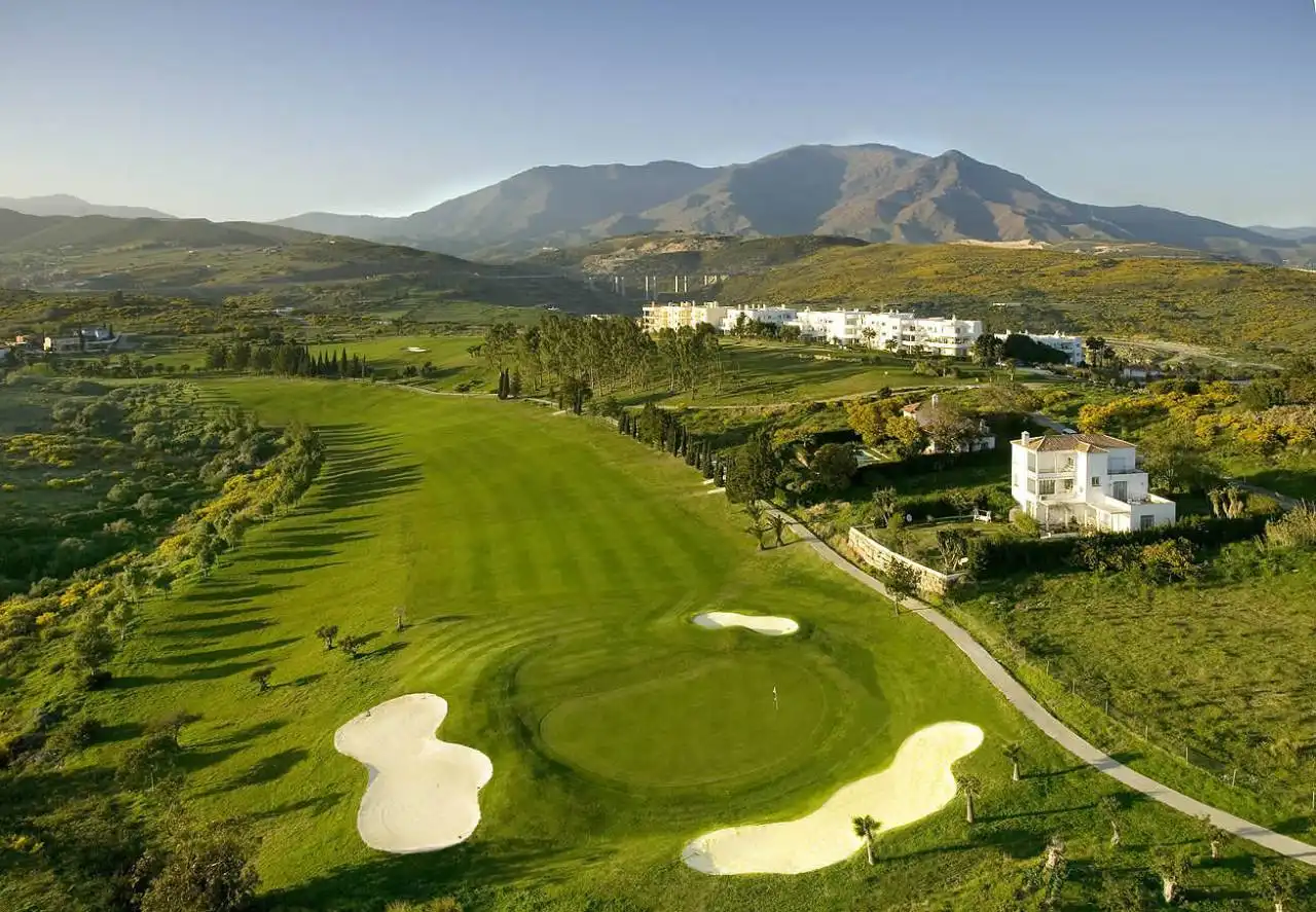 Exterior view of Apartments for sale in Estepona  with Air Conditioner and Terrace