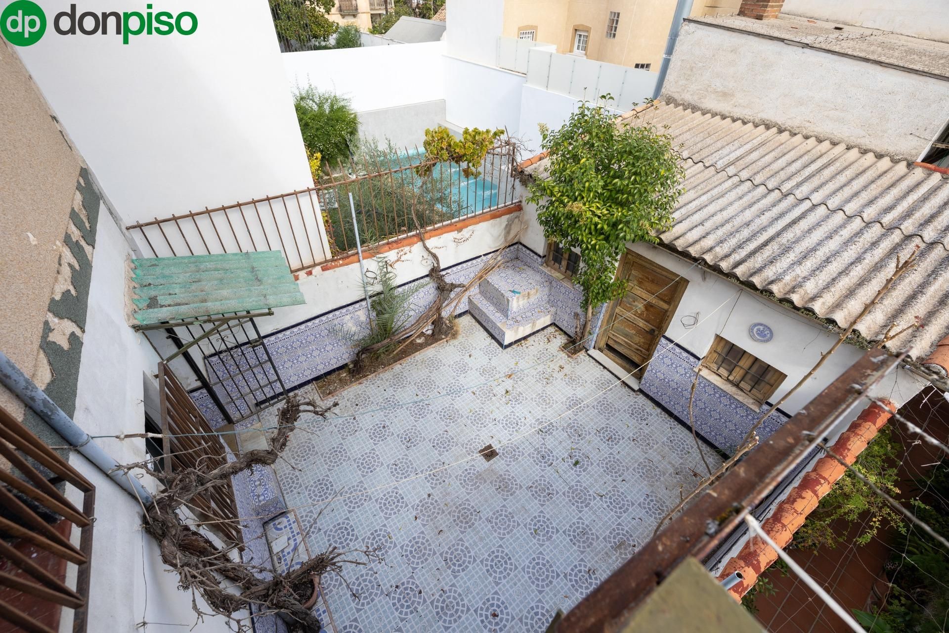 Terrace of Single-family semi-detached for sale in  Granada Capital  with Balcony