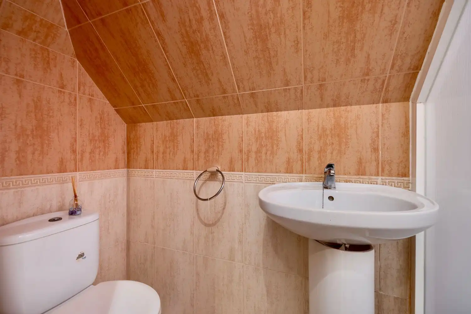 Bathroom of Duplexes for sale in Torrevieja  with Air Conditioner, Heating and Terrace