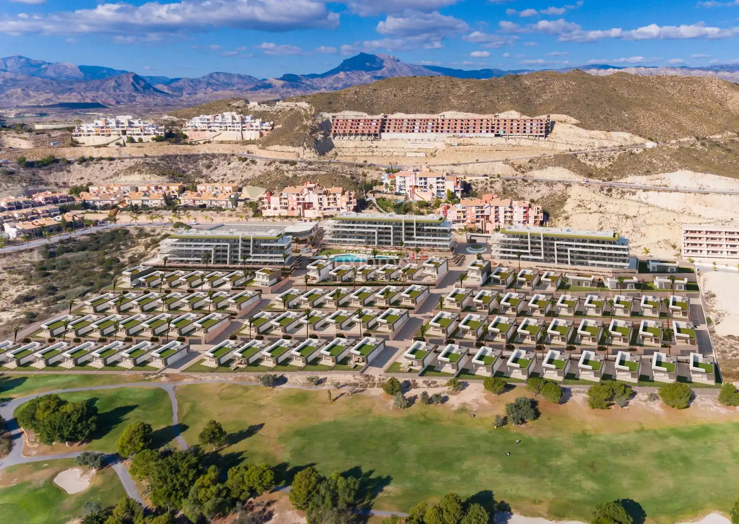 Vista exterior de Ático en venta en Mutxamel con Aire acondicionado, Jardín privado y Terraza