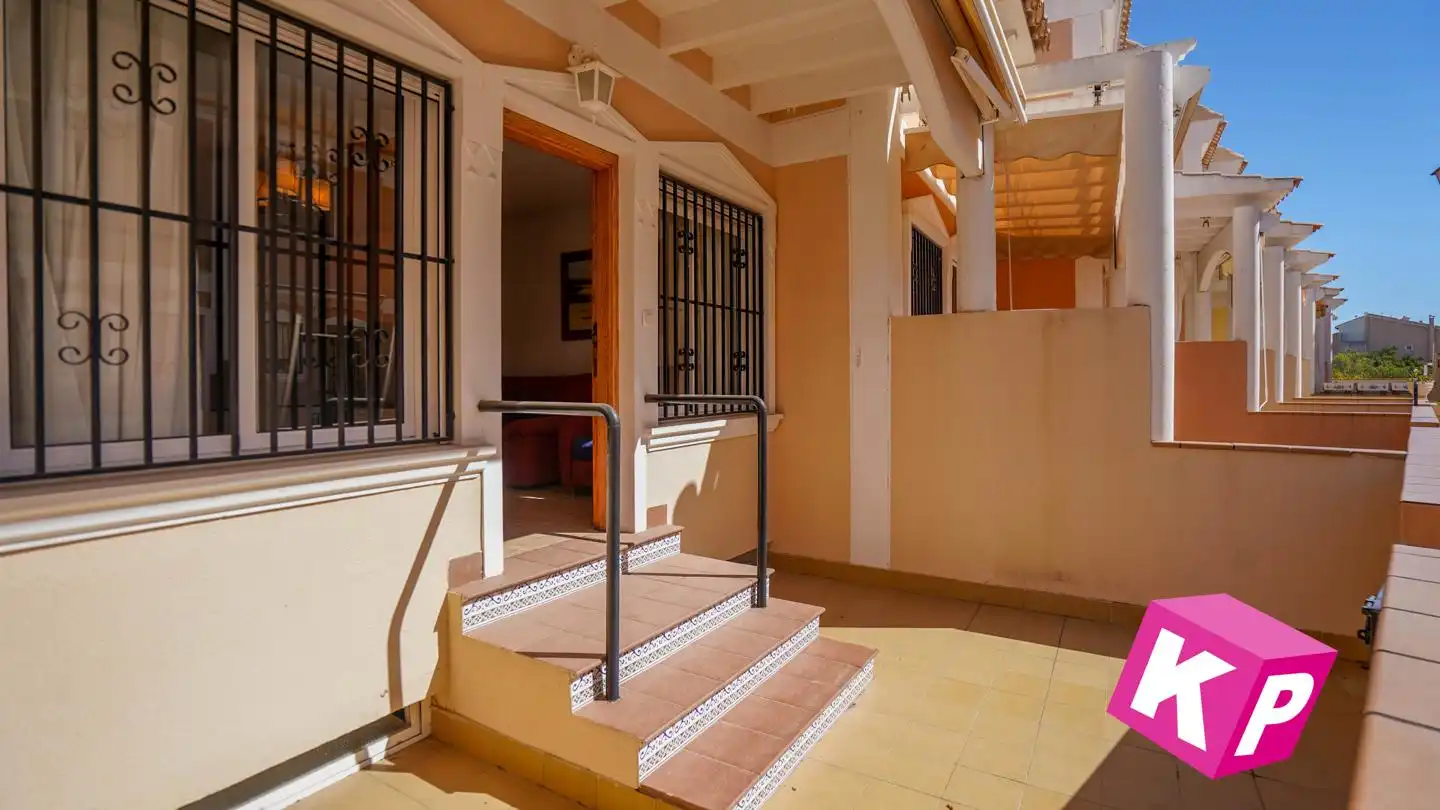 Bungalow con piscina en venta en De Portugal, imagen 15