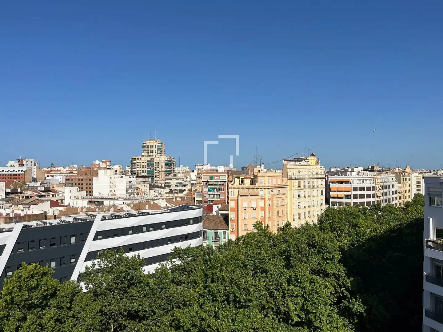 Außenansicht von Dachboden zur Miete in Valencia mit Klimaanlage, Heizung und Terrasse