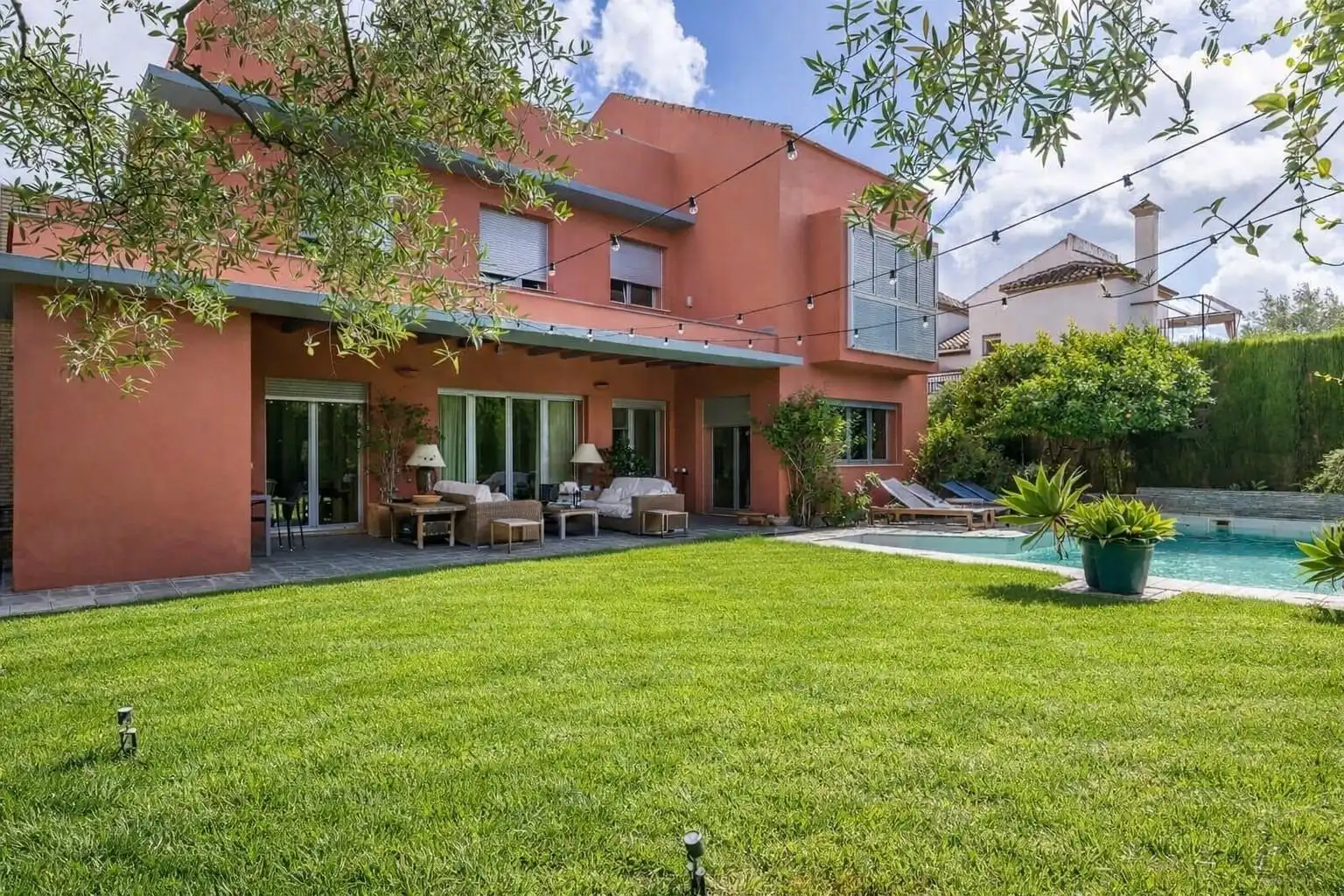 Chalet en venta en Calle Calle Bélgica, imagen 3