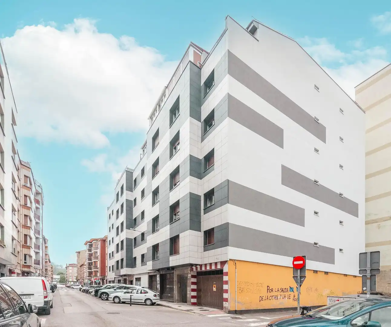 Vista exterior de Garaje en venta en Mieres (Asturias)