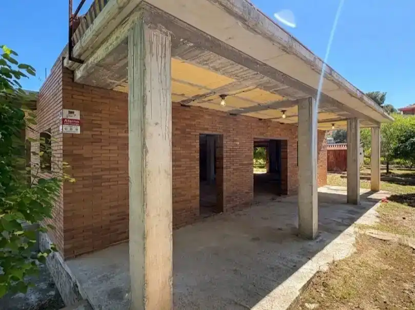 Vista exterior de Pis en venda en Cubelles amb Jardí privat i Traster
