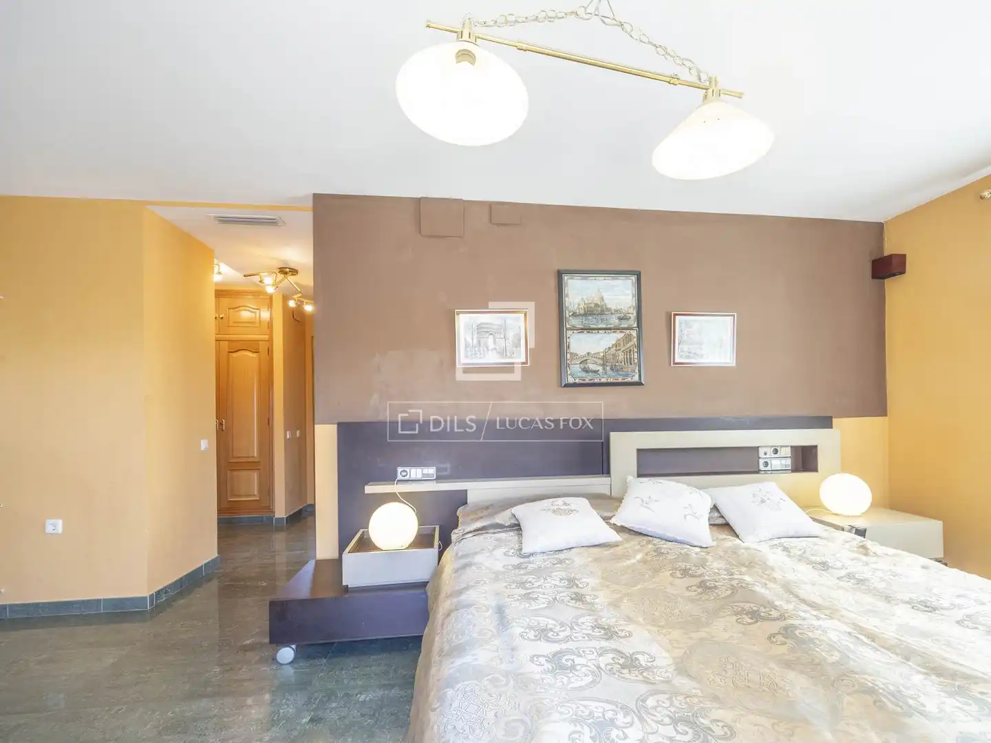 Bedroom of Houses for sale in La Pobla de Vallbona  with Air Conditioner, Heating and Private garden