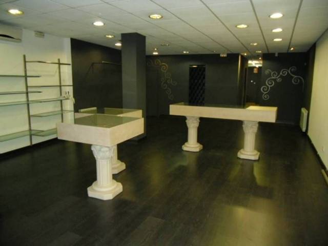 Local comercial en Venta en Sant Fruitós de Bages