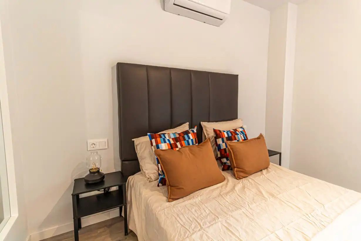 Bedroom of Flat for sale in Madrid  with Air Conditioner, Heating and Terrace