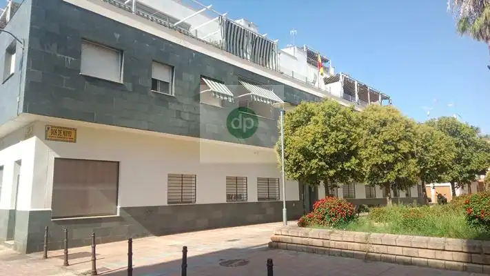 Vista exterior de Casa adosada en venda en Badajoz