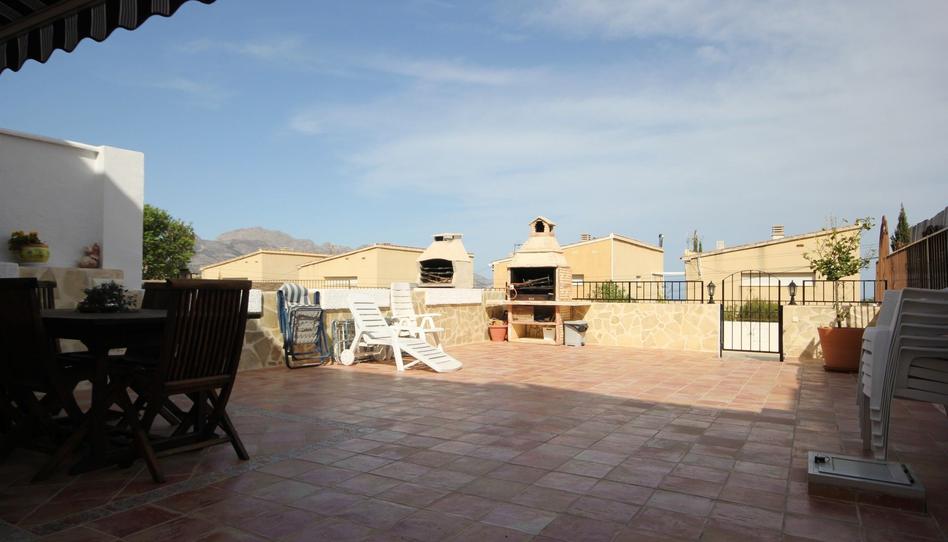 Foto 1 de Casa o xalet en venda a La Nucia Pueblo, Alicante