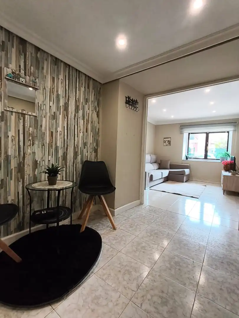 Sala de estar de Casa adosada en venta en Camargo con Trastero